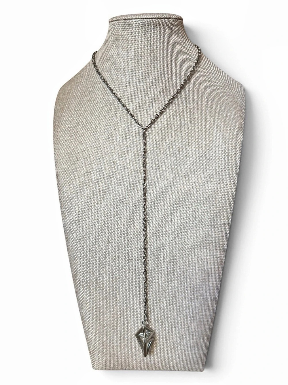 Geometric Pendant Necklace in Silver Like New